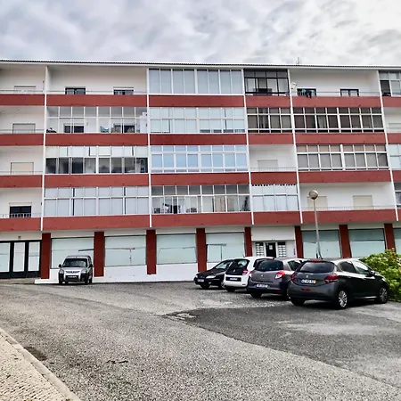A 400m Da Praia, Surf E Relax A 50min De Lisboa Апартаменты *