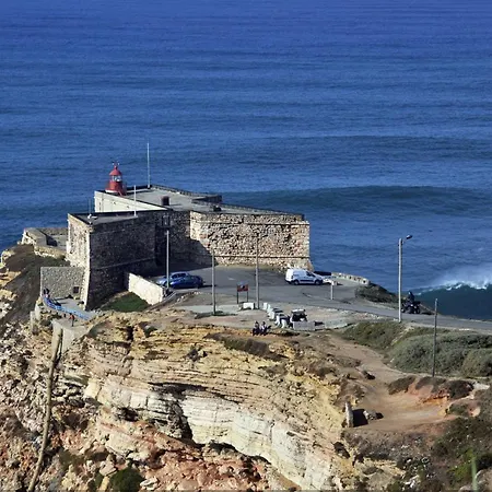 Refugio Na De Santa Cruz- A Poucos Passos Da Praia, Surf E Restaurantes Santa Cruz (Oeste)