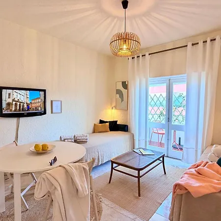 Apartmán 5 Min Da Praia, Wifi Rapido, Workspace, 2Q