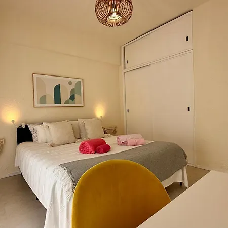 5 Min Da Praia, Wifi Rapido, Workspace, 2Q Apartmán *