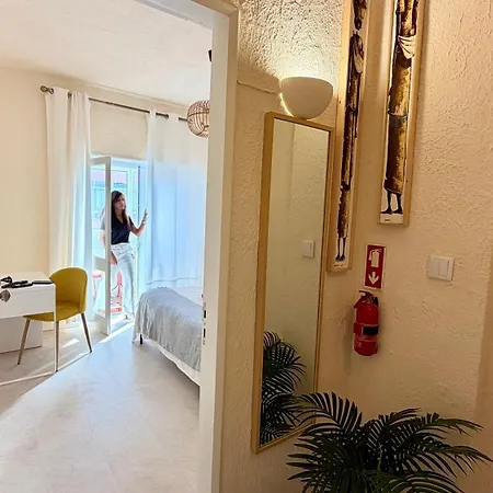 5 Min Da Praia, Wifi Rapido, Workspace, 2Q Apartmán *